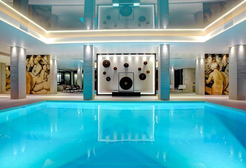 Western & De Hotel 4*