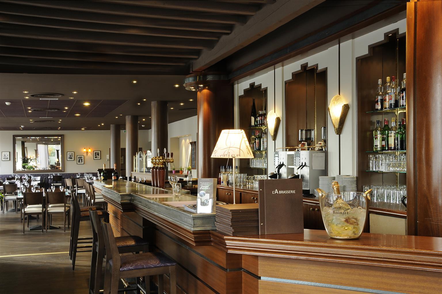 Western Hôtel&spa De Hotel 4*